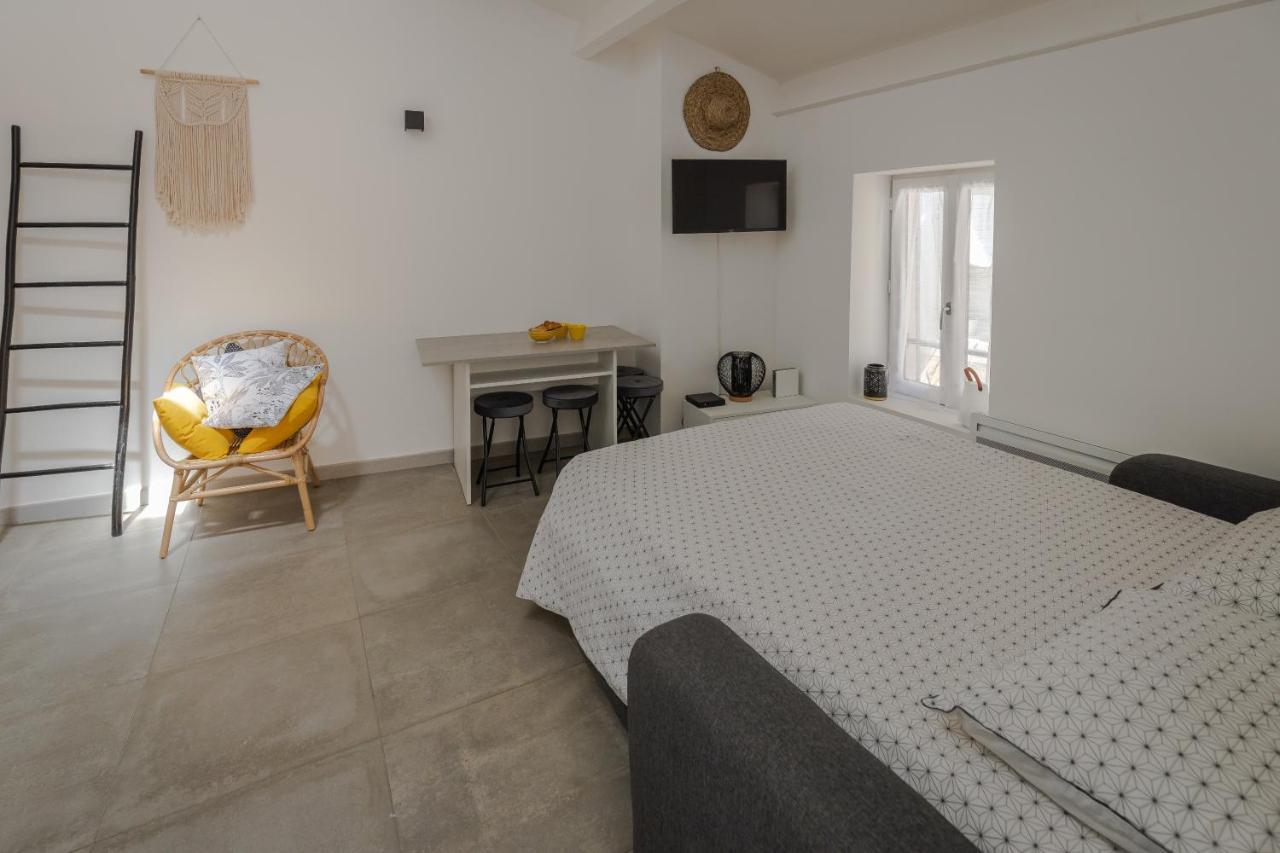 Appartement Terrasse Climatise Calme En Centre-Ville LʼIsle-sur-la-Sorgue المظهر الخارجي الصورة